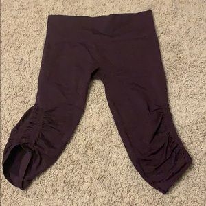 LULULEMON Cropped Pants
